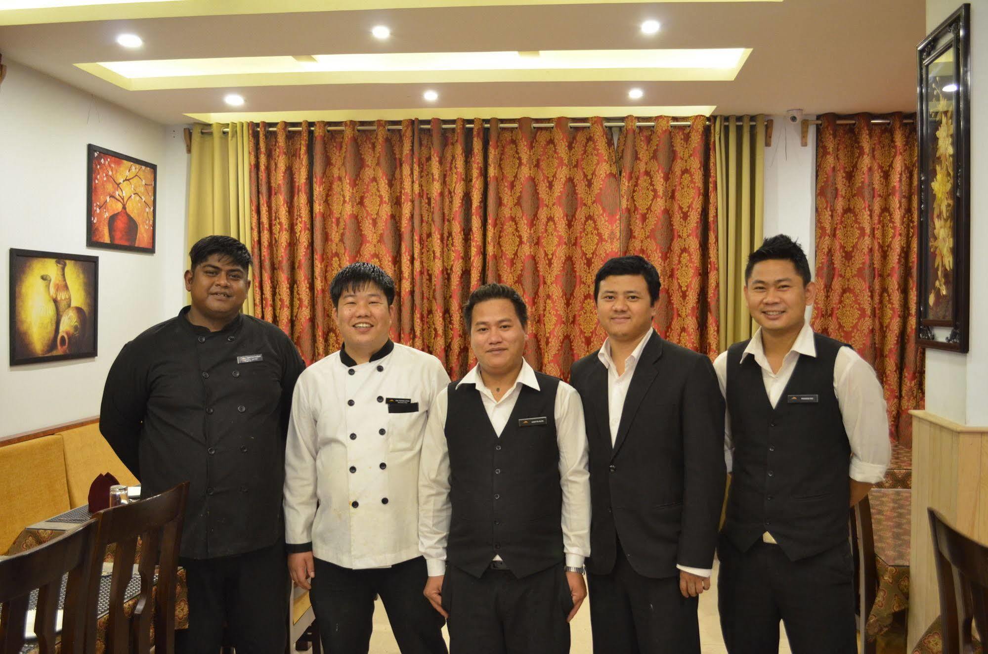 The Golden Crest Hotel Gangtok Exterior foto